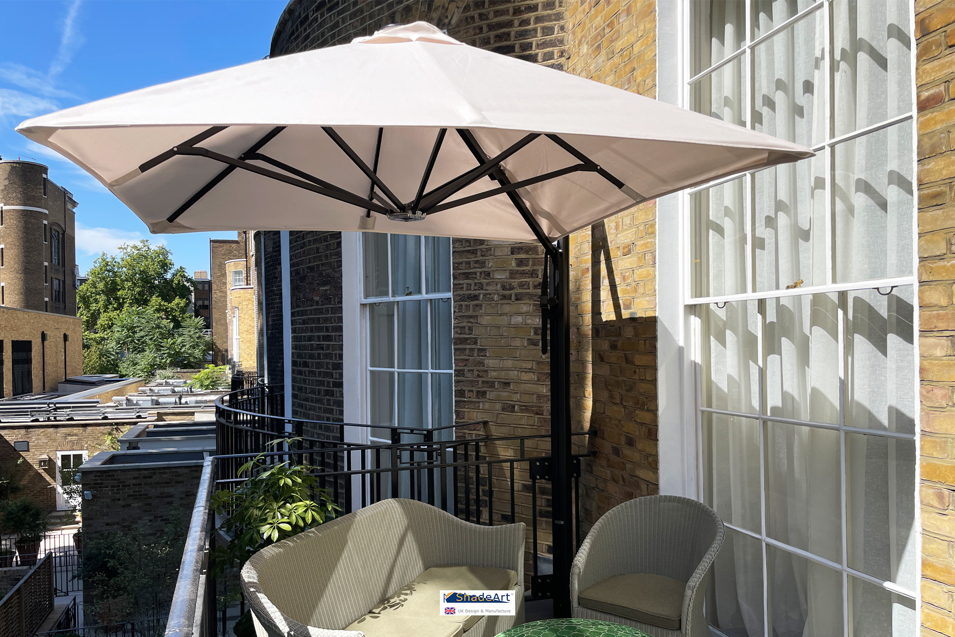 Mistral 2x2 Zetter London SHADEmakers